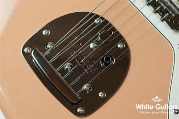 2021 Collection Made in Japan Hybrid II Jazzmaster - Flamingo Pink